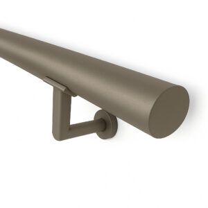 stalen trapleuning rond greige